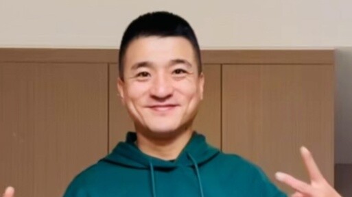 Hãy gạt bỏ mọi lo lắng và dành chỗ cho những bông hoa tươi.