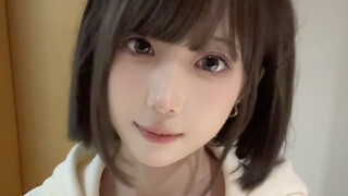 Encouraged by everyone, did the streamer finally practice smiling with teeth exposed?