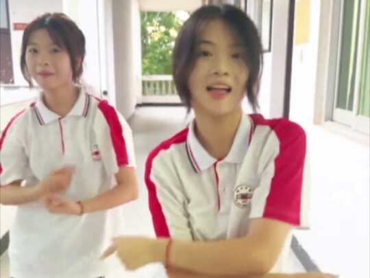 Tantangan duet Xiao Xiami dan Gao Gao