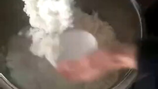 第一次发现我们食堂打米饭的师傅，竟然是个深藏不漏的高手