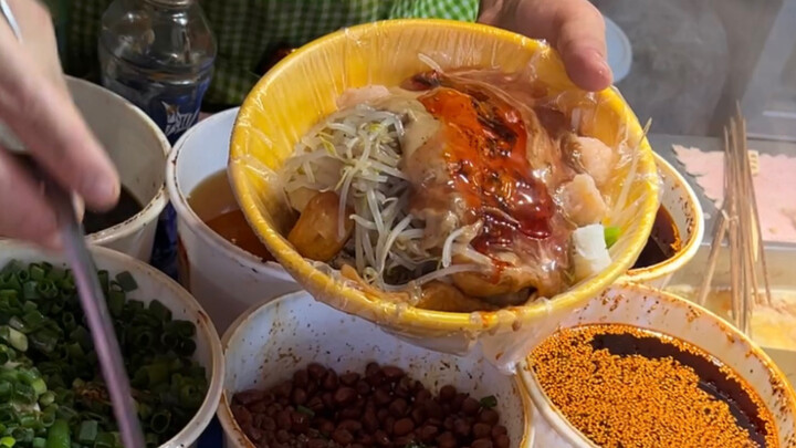 Mì cay Tứ Xuyên vùng Đông Bắc sền sệt, sánh mịn!! Bát này làm tôi mê tít luôn ấy～