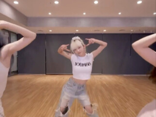 النسخة التجريبية لتصميم رقصات الأغنية اليابانية لـ illit "توقف أيها الزمن" | بواسطة Redy