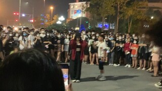 Sao nó lạ lắm