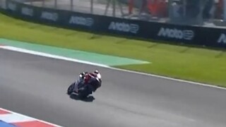 Drifting through the Apex 🤩 THIS IS STUNNING from Manu Gonzalez 👏 #Moto2 | #MotoGP | #SanMarinoGP