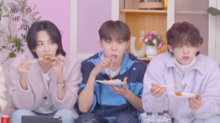 【SEVENTEEN】The hilarious mismatch as someone eats shredded scallions!