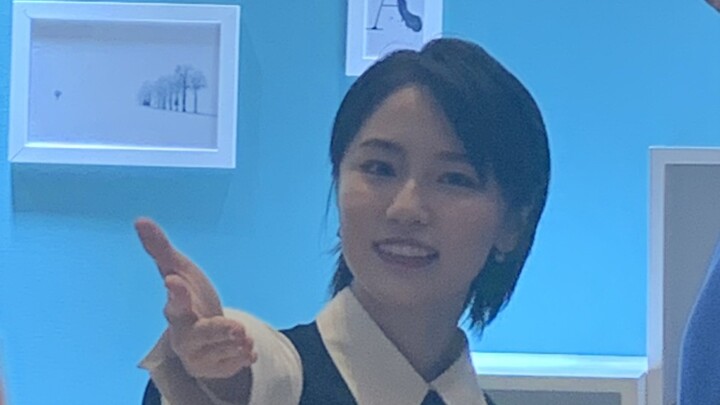 Hôm nay ở sân khấu Hàng Châu mình đã gặp Quả Quả rồi, xinh quá (｡･ω･｡)ﾉ♡