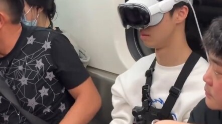 Using Apple Vision Pro on the Guangzhou Metro (Got flagged and forced to change the title—someone’s 