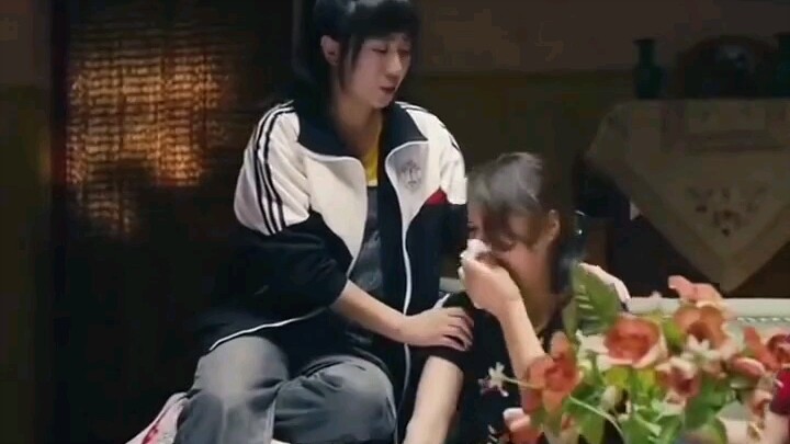 التسمية عشوائية لدرجة كبيرة! في صغري كنا نستشير المنجمين قبل اختيار الاسم!