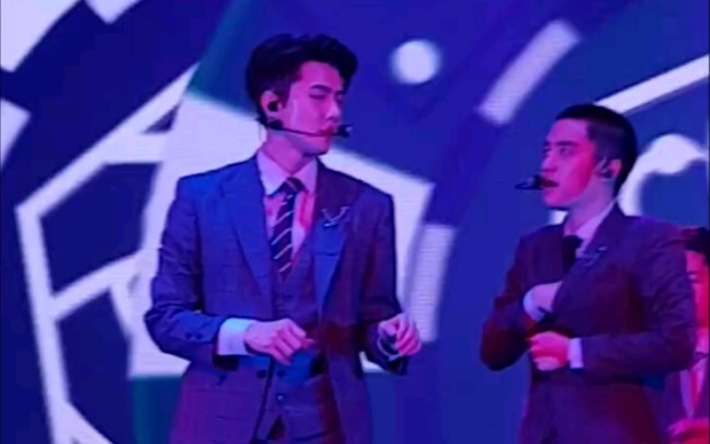 Wu Shixun in a Suit, Side-Shaved Look by Lotto