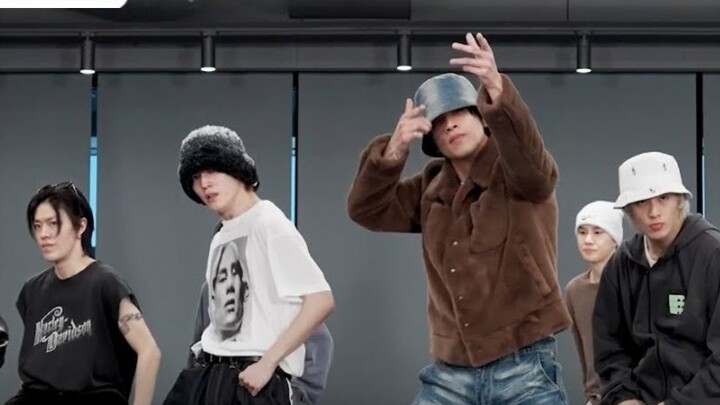 230203 NCT 127 Tập nhảy 'Ay-Yo'