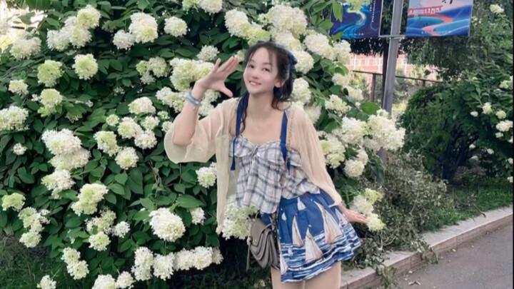 (Original video by Zheng Yuanhui, a senior high school Chinese teacher from Jilin City) Happy Teache