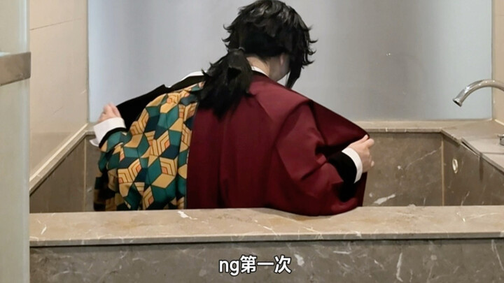 A Few Things About the Streamer’s Plan to Shoot a Divine “Righteous Warriors Taking a Bath” Photo