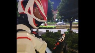 假面骑士极狐皮套 大狐狸和小狐狸