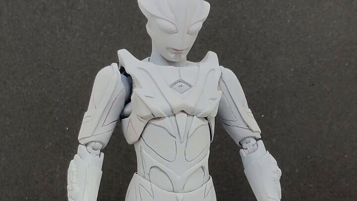 Màn hình mài màu xám của Ultraman Yumebius SHF Phoenix form tự sửa đổi, đã đăng lại