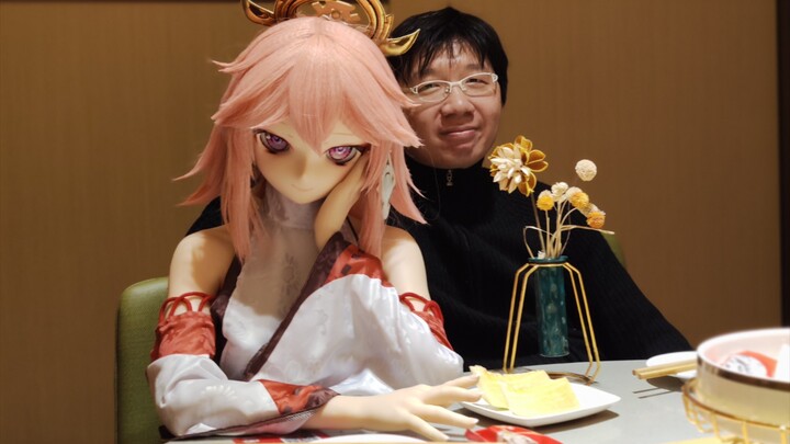 Tôi biết cô ấy là giả, nhưng cô ấy thật sự rất xinh đẹp