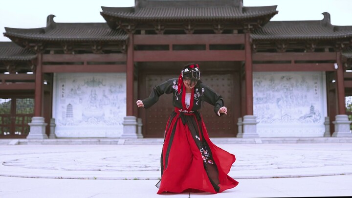 【Xia Zhi】Dancing cover of "First Encounter" by Donggong【Muzhinan Dance Art】