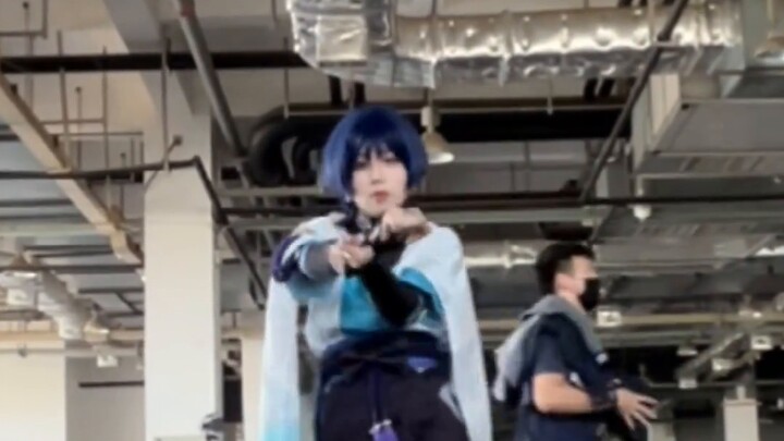 [Scattered Soldiers cos] Open a flower, do you think I am happy?