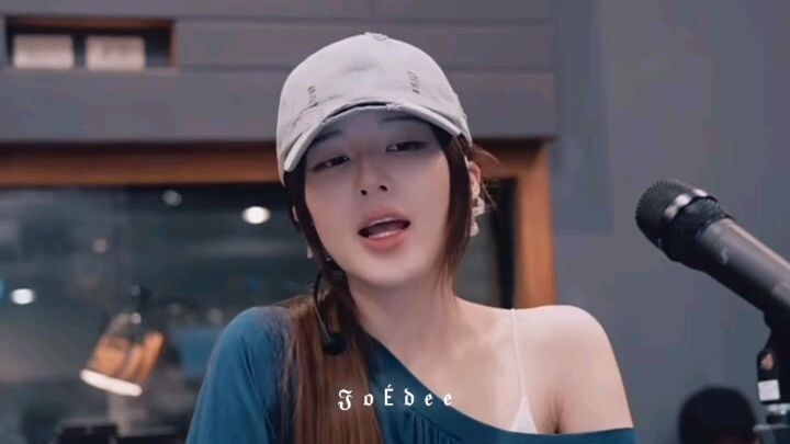 เจ้าลู่ซื่อ ร้องเพลงไทย