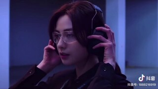 Xin lỗi vì không dám nói yêu em, xin lỗi vì anh chỉ là sát thủ còn em lại là...cảnh sát || Truy sát
