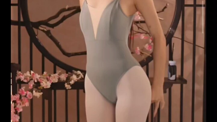 丁字内搭，大摆锤。