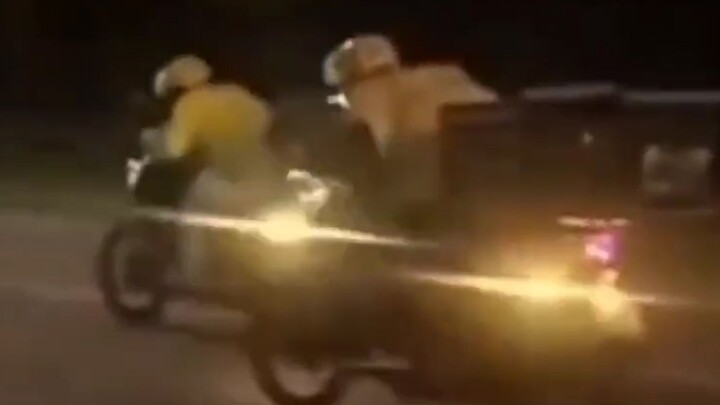 I'd like to call him the strongest delivery guy: I will never, ever let a single customer go hungry!