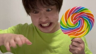 我就不信你不笑，你开心我就开心。