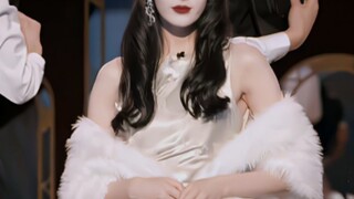 ช่วยด้วย...สไตลิสต์วาไรตี้ของพี่สาวคนนี้คือใคร เหมาะมาก! -