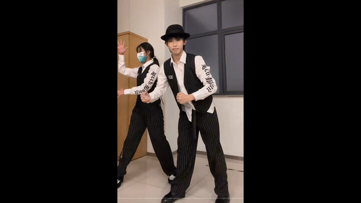 “การผสมผสานของพันธมิตรเก่า” - สี เจียฉี ไอริส; National Popping Challenge; 8 ธันวาคม 2565