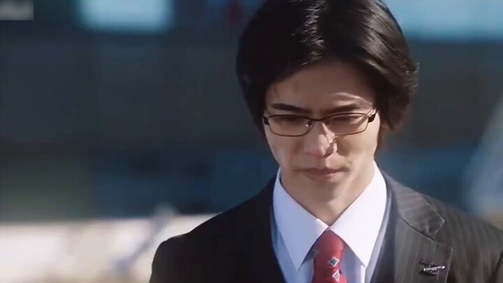 Peringatan yang betul-betul harum? Analisis trailer Ultraman Omega!