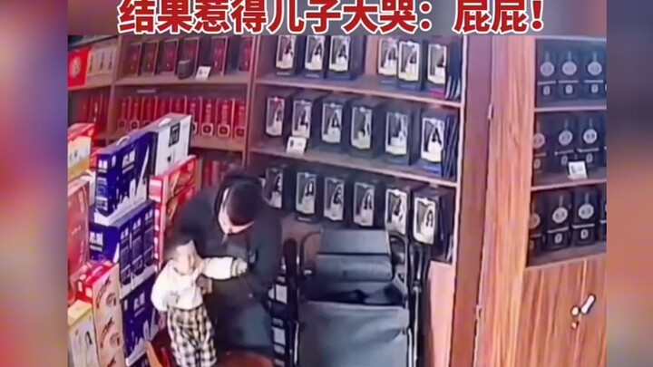 Dad put his son on the railing to play on the slide, but then he completely forgot about it...