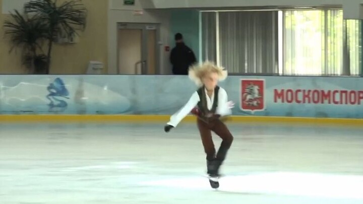 พลูเชนโกน้อยชนะการแข่งขันสเก็ตลีลาชิงแชมป์มอสโก