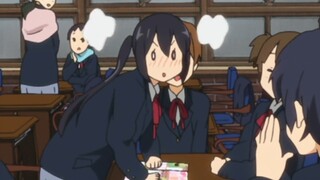 [K-ON!] Azusa: Don’t I have any dignity?