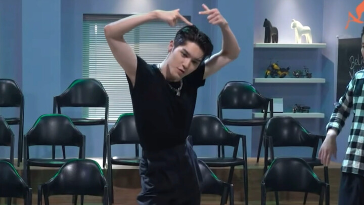 【Lee Tae-yong】Saudara Yong menari hero VS Saudari Rong menari hero