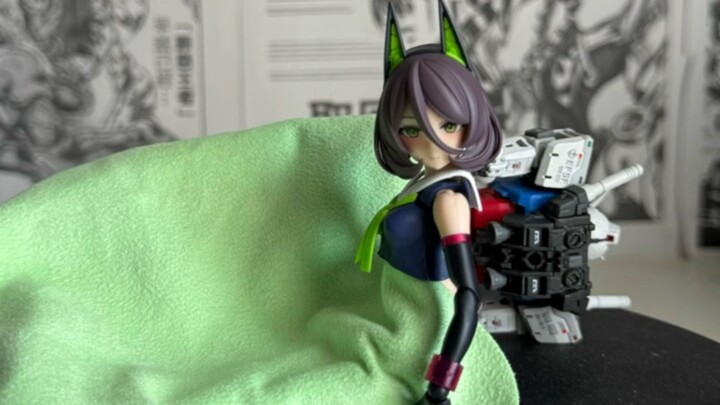 Một ngày trong cuộc sống của "The Edge of Glue".