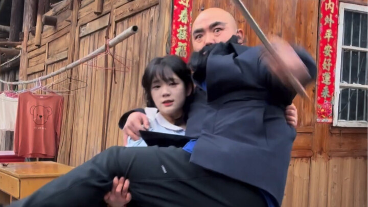 Lin Daiyu Uproots Lu Zhishen