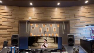 Mendengarkan "Sebelum Tirai Merah" Wei Chen di Million Recording Studio [Terima kasih kepada "Shangc