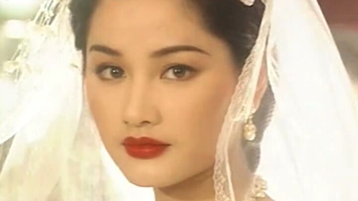 Điểm trừ duy nhất của cô ấy có lẽ là làn da quá xấu thôi.