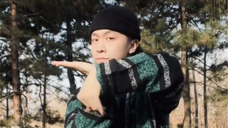 用埃及手跳田柾国《Seven》，手差点打结了