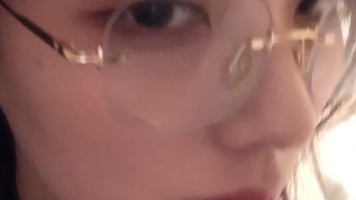 Edit live streaming tanpa filter kecantikan dari Sun Yining: Cewek ini malah terlihat ganteng!