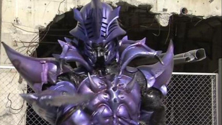 Kamen Rider Kaito: คอลเลกชันของ Chronostop Zerg รูปแบบต่างๆ