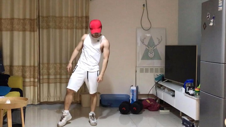 【Izone】Ayayaya male fan dances to the howling of the gym door opening
