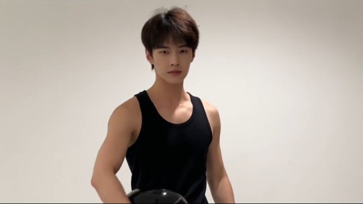 He Yu เหออวี่ 何与 11.08.2024 💪👍Speed and Love