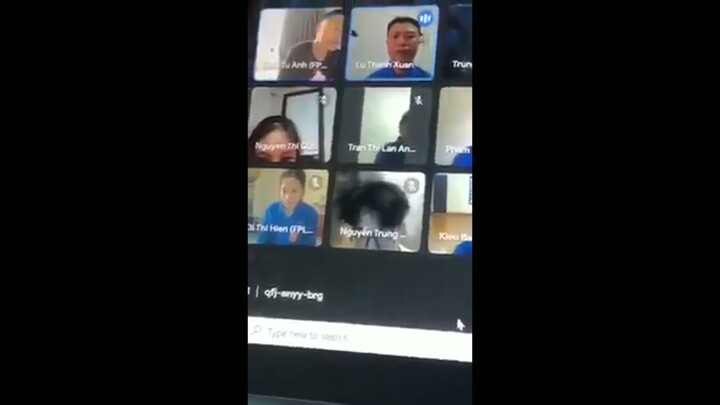 Câu chuyện muôn thuở - Học Online QUÊN TẮT MIC :))