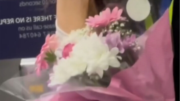 เทพเจ้าแห่งดวงชะตา: คุณรู้ไหมว่าฉันต่อรองกับคิวปิดเรื่องโครงการนี้มานานแค่ไหนแล้ว