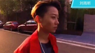 【Youth With You 2 - Liu Yuxin】Liu Yuxin yang tampan, cukup pakai kacamata hitam, tak peduli siapa pu