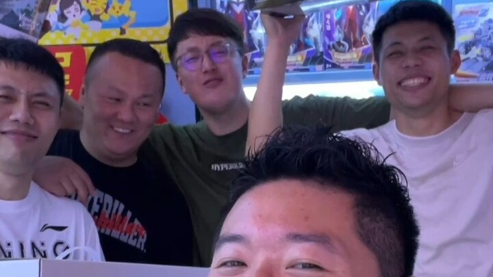 Lần trước các bạn đều bảo là tôi hết ngân sách rồi, vậy lần này thì sao!