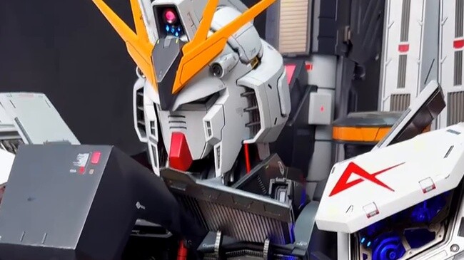 The ultra-precision electronically controlled 1/18 scale Bull Gundam is here, first~