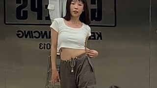 今天给大家表演个节目~