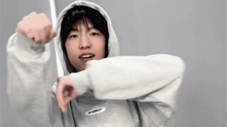 张小宝0帧起跳星奇摇
