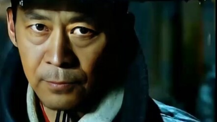 69 tuổi mặc trang phục Phi Ngư quá ngầu!